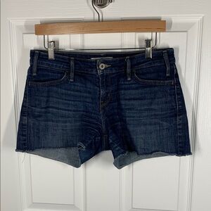 Levi cut off jean shorts size 6